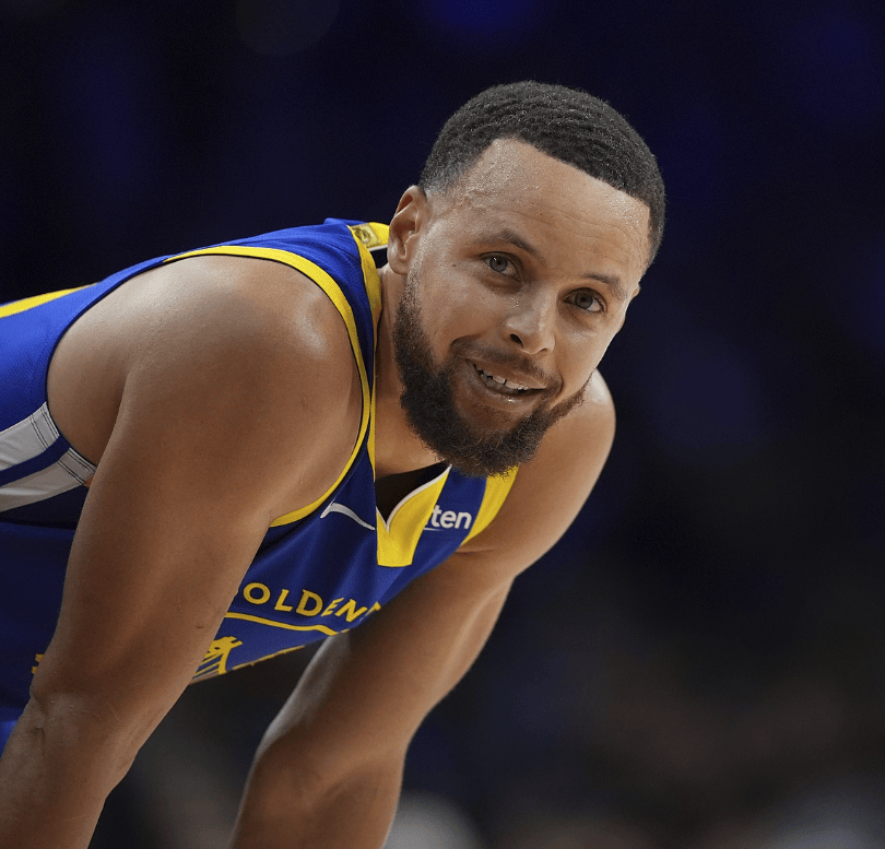 包含塔图姆连续十二场比赛得分超过惊艳表现今晚浙江队调整名单以备NBA常规赛之后，库里在湖人比赛中比分优势明显的词条