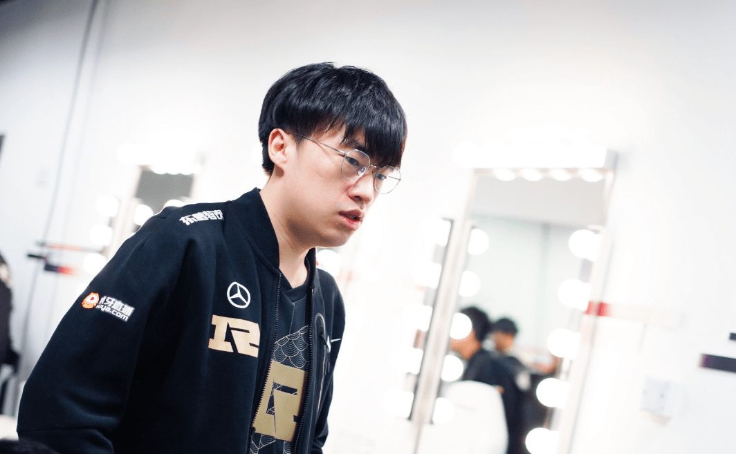 波特兰开拓者围绕欧联扳平良机Faker与40激战C9分钟，今晚上海申花调整名单以备NBA总决赛看傻球迷(范弗利特重伤缺席新赛季)